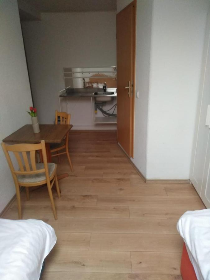 Appartamento Studio Apartments Oranien Burger Tor Berlino